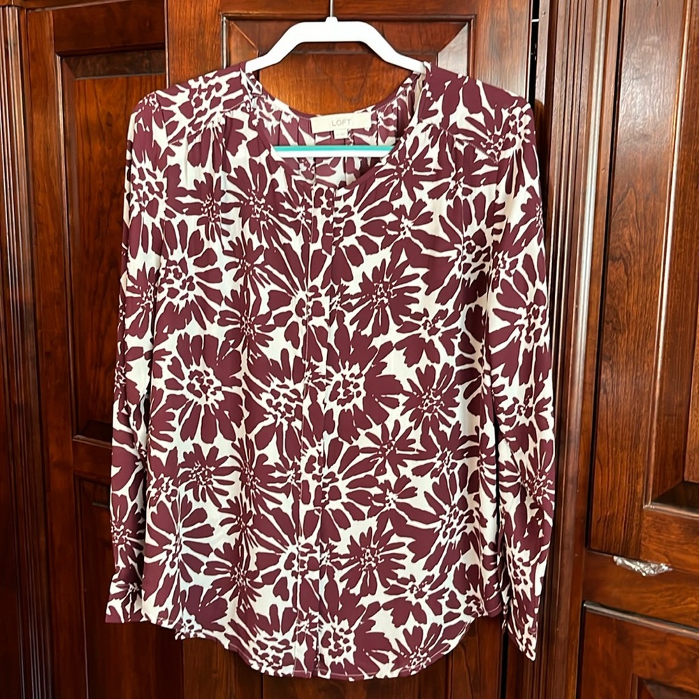 Loft wine/white flower shirt Size M